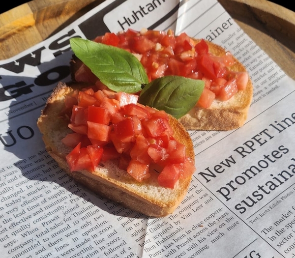 Bruschetta z pomidorami 